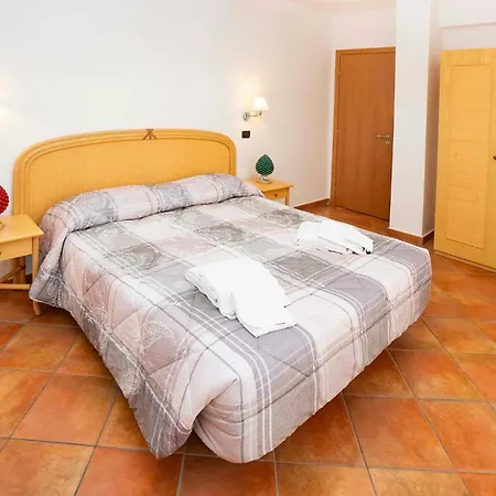 Aparthotel Le Tartarughe 4*