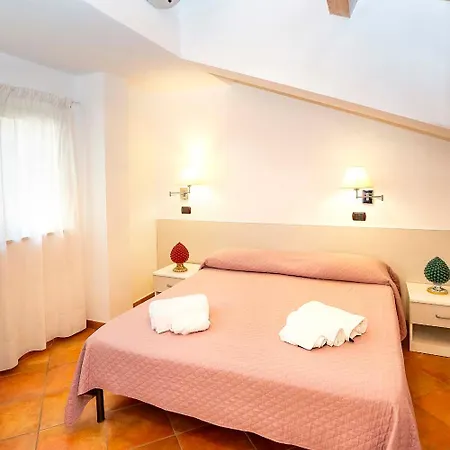 Le Tartarughe 4* Letojanni