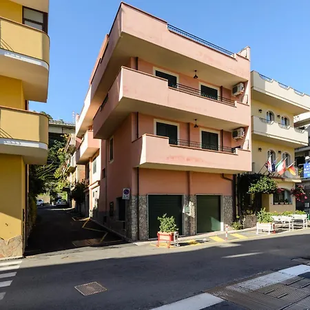 Aparthotel Le Tartarughe Letojanni