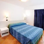 Le Tartarughe Aparthotel 3*