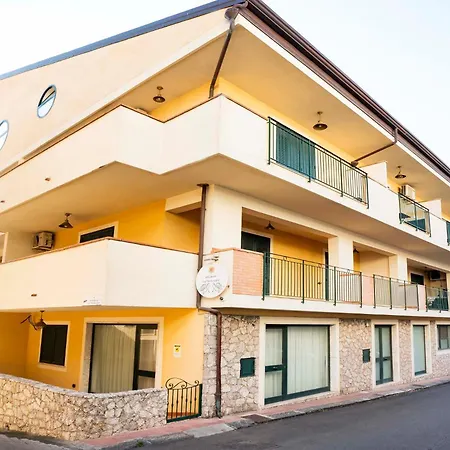 Aparthotel Le Tartarughe Letojanni